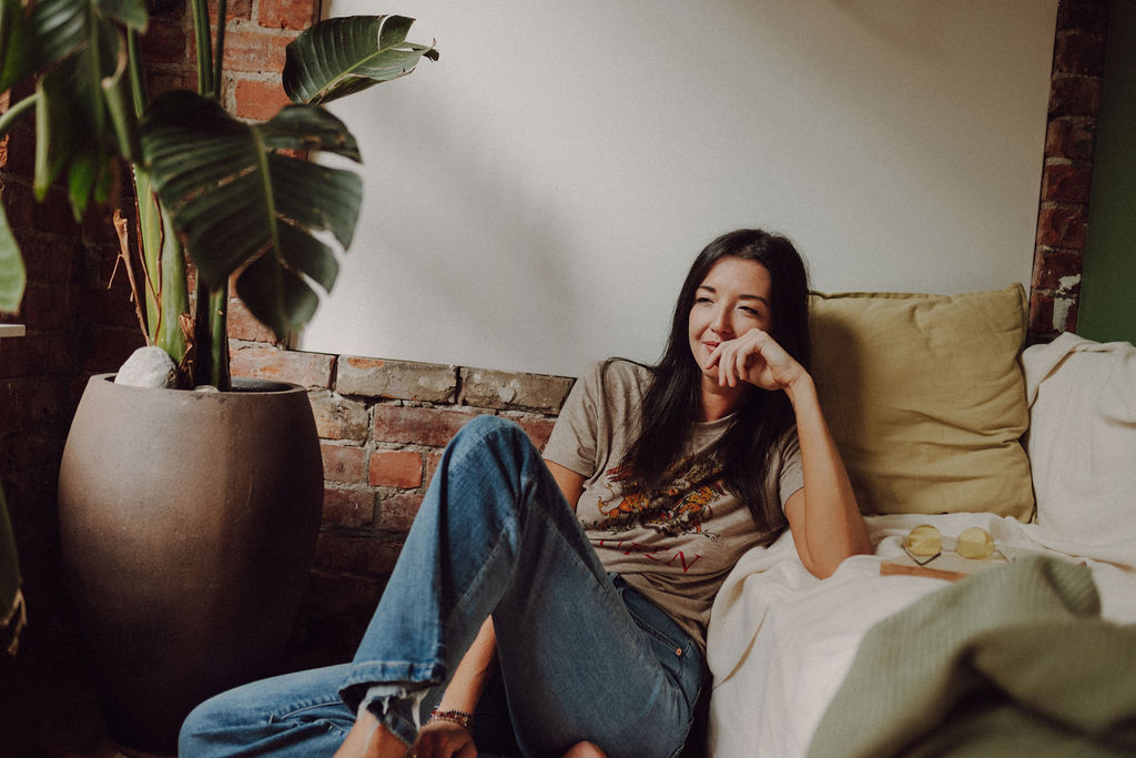 Niki Kennedy drops soul-soaked track ‘Through the Night’